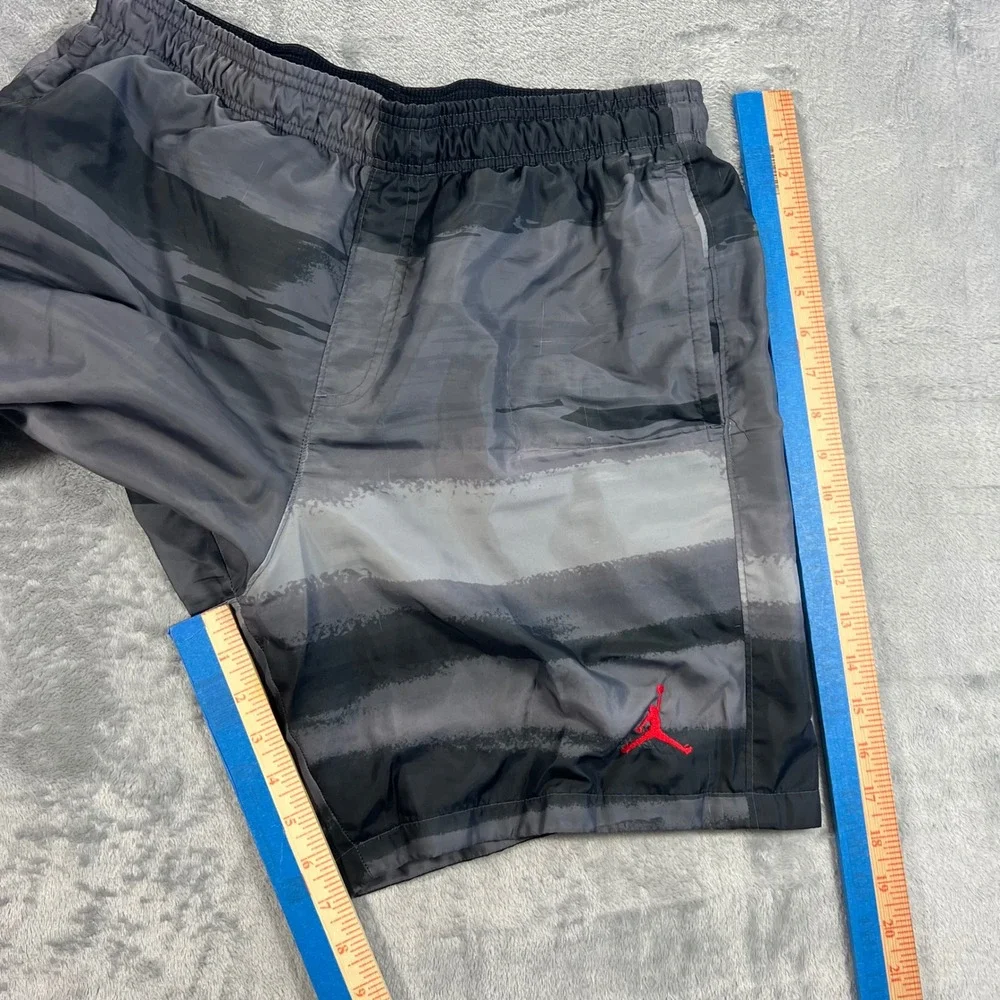 Jordan Poolside Shorts Mens Medium Gray Black Good Jumpman Graphic Summer Active